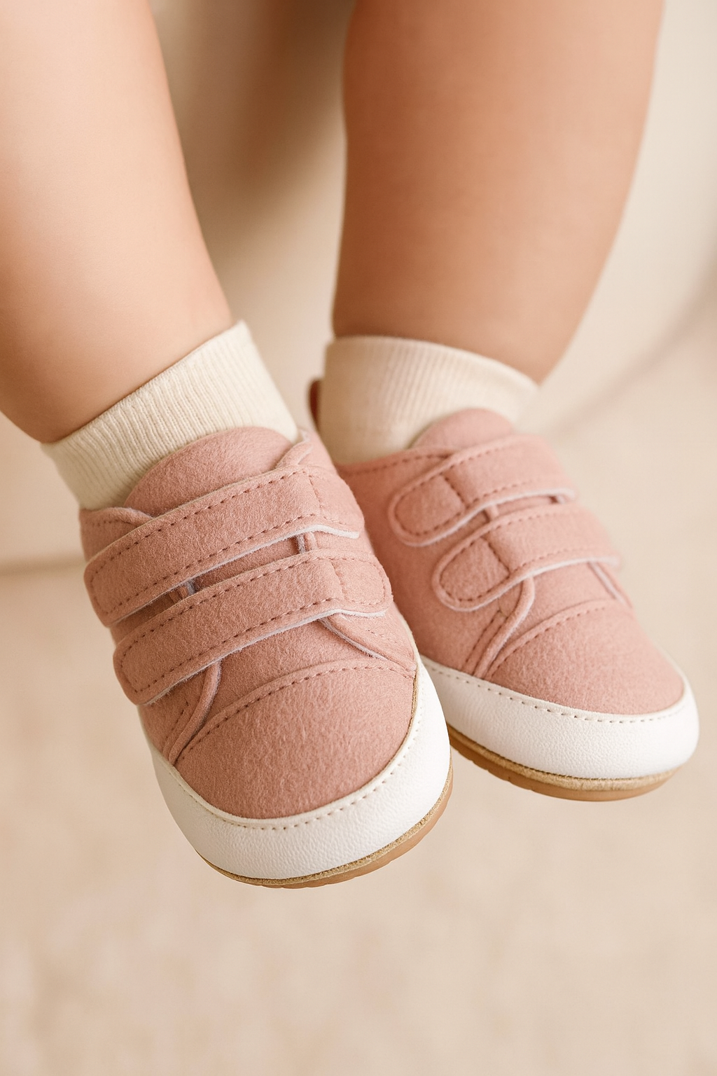 Tênis Infantil com Velcro - Confortável, Leve e Fácil de Calçar